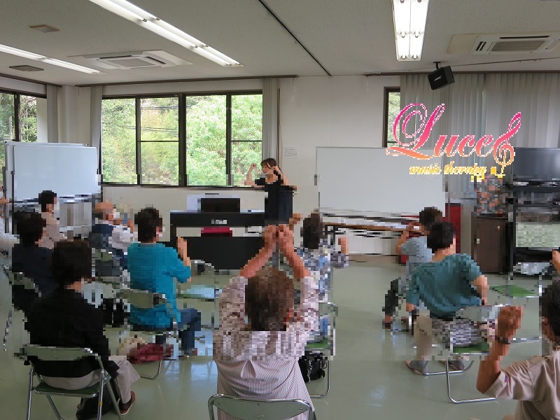 姫路市曽左公民館　音楽療法士による教養講座「懐かしの歌をうたって楽しく健康に」
