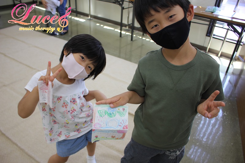 夏休みはお兄ちゃん・お姉ちゃんも♪手作りカードを作ってきてくれました！姫路市ルーチェリトミック